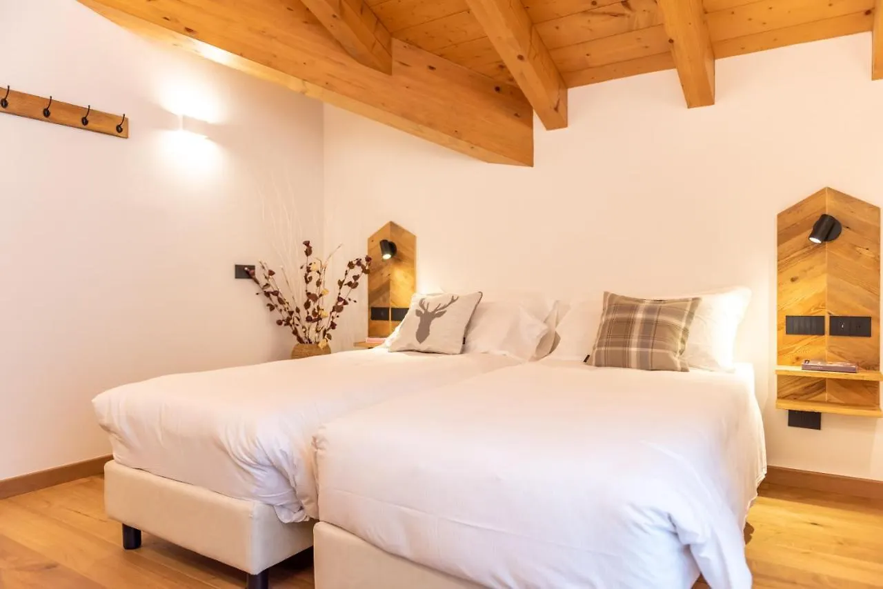 B&B El Lares - B&B L'Avez Canale dʼAgordo 0*,  Italia